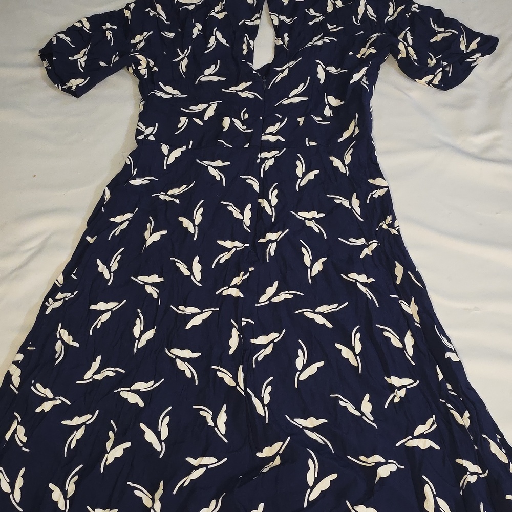Maeve Navy Mini Dress with White Leaf Print - Picture 7 of 10